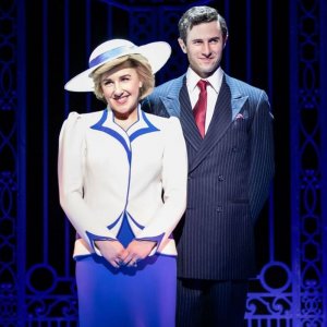 Diana - Il Musical: Jeanna de Waal e Roe Hartrampf in una scena del musical