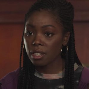 Black As Night: Asjha Cooper in un primo piano