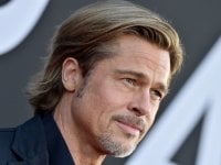 Babylon: Brad Pitt in smoking nelle foto dal set del film di Damien Chazelle