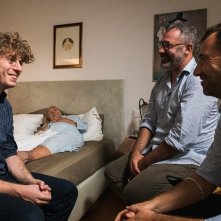 Mentre non c’eri: Lodo Guenzi sul set insieme a Gianluca Melillo Muto, Maurizio Rigatti ed Elena Cotta