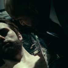 Infinite: Dylan O'Brien in una scena