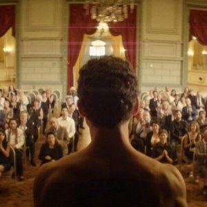 L'uomo che vendette la sua pelle: una scena del film