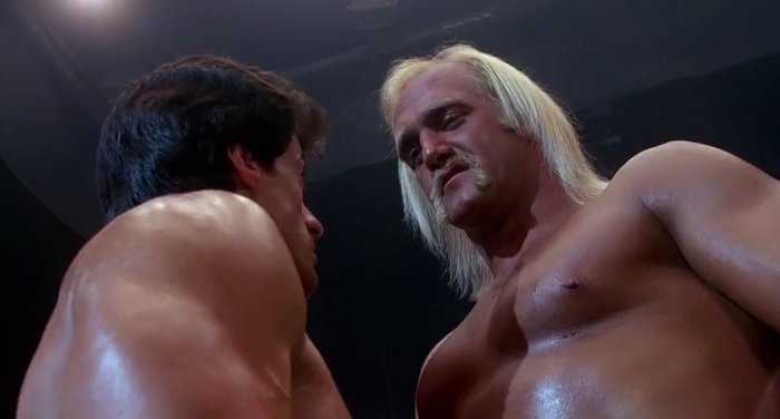 Rocky III: Sylvester Stallone svela il segreto della stazza di Hulk Hogan in una foto del backstage