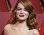 Emma Stone produrrà una nuova serie tv di HBO Max, A Flicker in the Dark