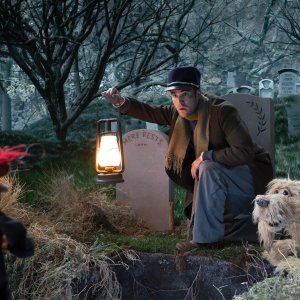Muppets Haunted Mansion: La villa stregata, Darren Criss in una scena
