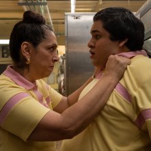 Acapulco: Regina Orozco e Fernando Carsa in una scena della serie Apple