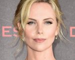 Shang-Chi, Charlize Theron si è emozionata guardando il film con sua figlia