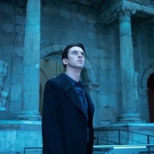 I'm Your Man: Dan Stevens in una scena del film