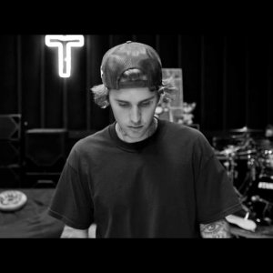 Justin Bieber: Our World, Justin Bieber in una scena del film