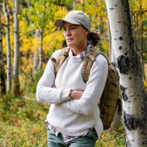 Land: Robin Wright in una scena