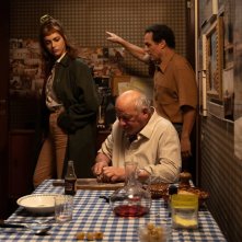 Marilyn ha gli occhi neri: Miriam Leone, Stefano Accorsi e Marco Messeri in una scena del film