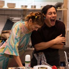 Marilyn ha gli occhi neri: Miriam Leone con Stefano Accorsi in una scena del film