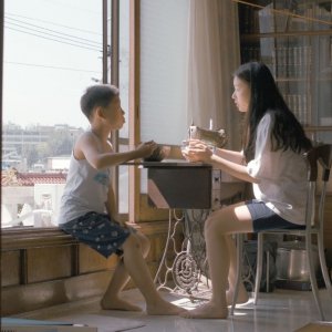 Moving On: una scena del film