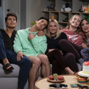 Pretty Smart: il cast in una scena