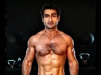 Eternals, Kumail Nanjiani si è sentito 'a disagio' con il nuovo corpo da supereroe