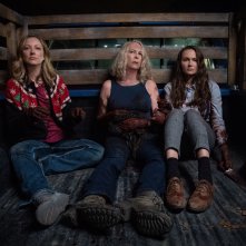 Halloween Kills: Jamie Lee Curtis, Judy Greer, Andi Matichak in una scena del film