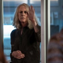 Halloween Kills: Jamie Lee Curtis in una scena