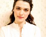 Rachel Weisz protagonista di Seance on a Wet Afternoon, diretto da Tomas Alfredson