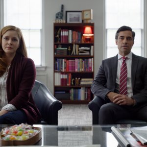 Caro Evan Hansen: Amy Adams, Danny Pino in una scena del film