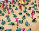 Squid Game,  le scuole in UK e Belgio avvisano i genitori: 'I bambini emulano la serie Netflix'