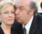 Lino Banfi e la malattia di sua moglie Lucia: l'Alzheimer e quel 'ci ripresenteremo' emozionante