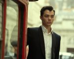 Pennyworth 3: i protagonisti annunciano il rinnovo della serie con un video