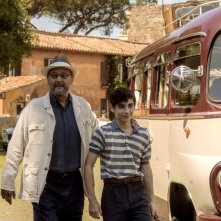 Promises: Jean Reno in una scena