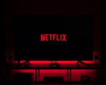 Netflix accetta di rivelare più dati sugli utenti, comprese le ore di visione