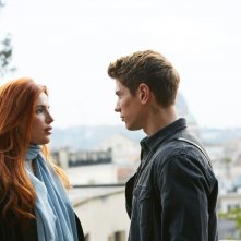 Time Is Up: Bella Thorne e Benjamin Mascolo durante una scena del film