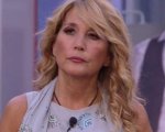 Grande Fratello Vip 6, Jo Squillo si infuria con Raffaella Fico “le cose dimmele in faccia”