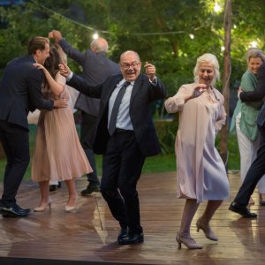 Vita da Carlo: un'immagine della serie
