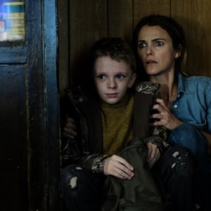 Antlers - Spirito Insaziabile: Keri Russell e J.T. Corbitt in una scena