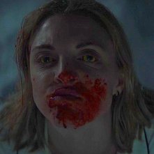 Bloodthirsty: Lauren Beatty in una scena horror