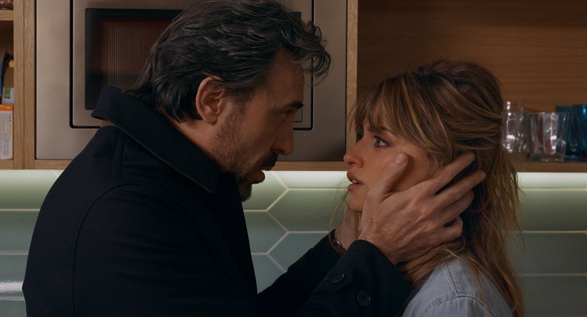 pen233lope cruz in lacrime per javier bardem 15 minuti e mezzo di applausi per bunker a venezia da Movieplayer.it pen233lope cruz in lacrime per javier bardem 15 minuti e mezzo di applausi per bunker a venezia