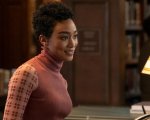 You 3, Tati Gabrielle ricorda la prima scena di sesso con Penn Badgley: 'Ero così nervosa'