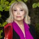 Giucas Casella: 'Ho incontrato Amanda Lear quando era ancora un uomo'. La cantante replica: 'Mai conosciuto'
