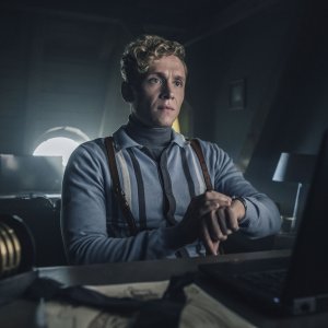 Army of Thieves: Matthias Schweighöfer in una scena del film