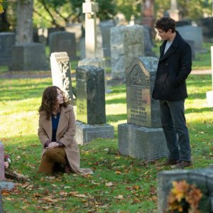 Books of Blood: Anna Friel durante una scena