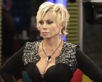 Carmen Russo, la scollatura esplode al Grande Fratello Vip 2021: il video virale