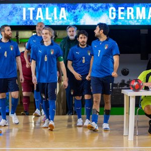 Crazy for Football - Matti per il calcio: Max Tortora, Federico Antonucci, Simone Baldasseroni, Lele Vannoli in una scena