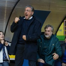 Crazy for Football - Matti per il calcio: Max Tortora e Sergio Castellitto in una scena