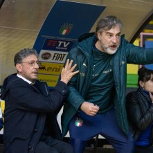 Crazy for Football - Matti per il calcio: Sergio Castellitto, Max Tortora, Angela Fontana e Antonia Truppo in  in una scena
