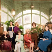 7 donne e un mistero: la foto di gruppo del cast