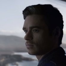 Eternals: Richard Madden in un primo piano