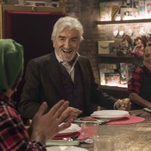 Io sono Babbo Natale: Gigi Proietti in una sequenza del film