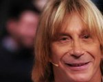 Grande Fratello Vip 6, Enzo Paolo Turchi difende Carmen Russo: “Katia Ricciarelli non è stata corretta”