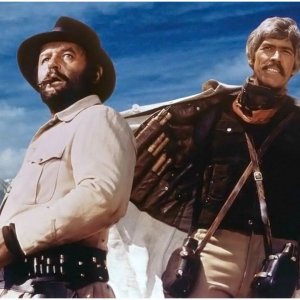 Giù la testa: James Coburn, Rod Steiger in una scena del film western