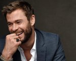Chris Hemsworth e sua moglie vestiti da Demogorgone e infermiera per Halloween