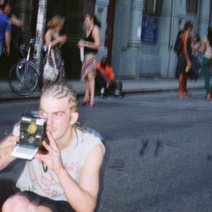 Moments Like This Never Last: una scena