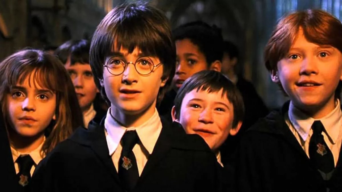 Harry Potter E La Pietra Filosofale Streaming Ita Harry Potter e la pietra filosofale torna nelle sale italiane: la data